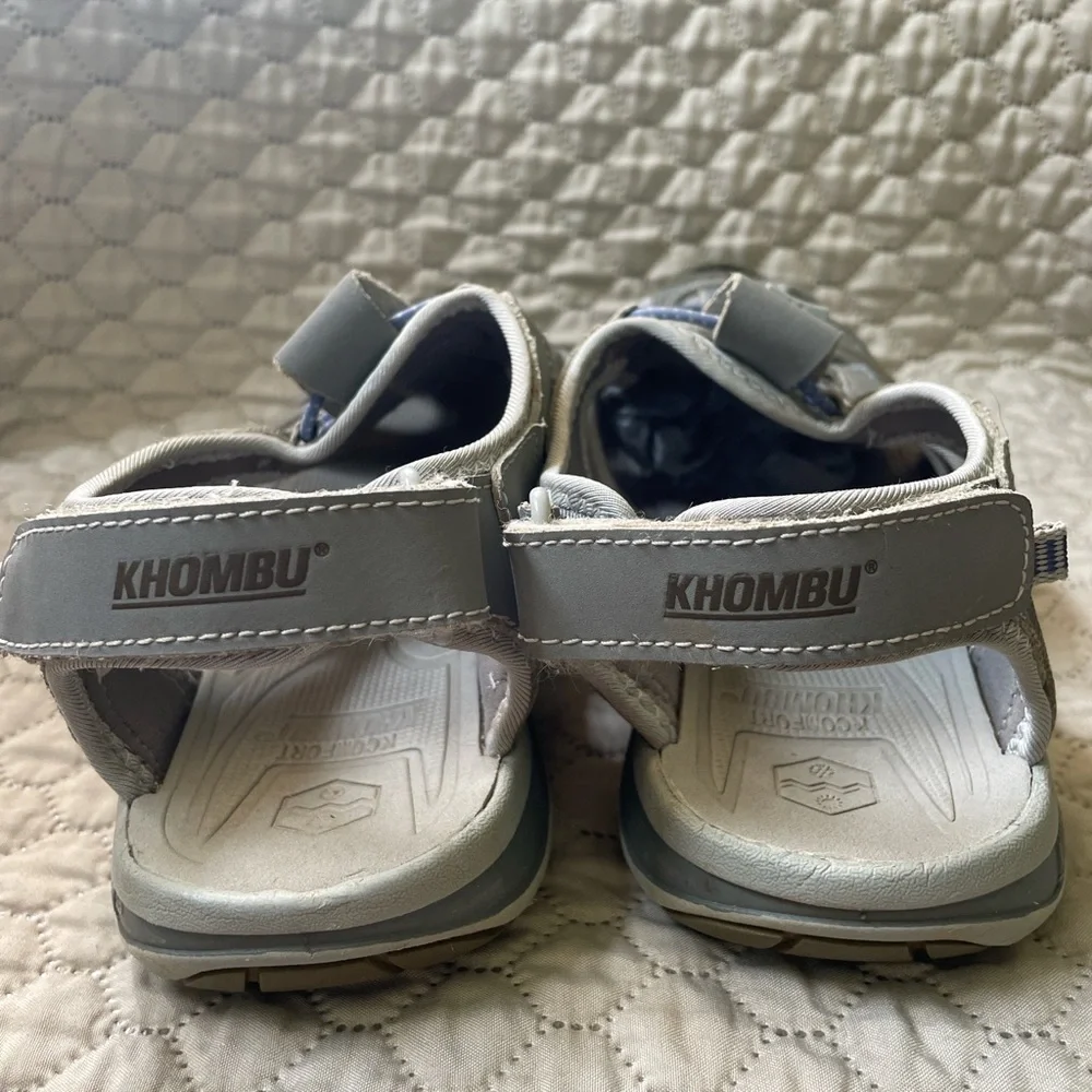 Khombu Gray and Blue Women's Sandals